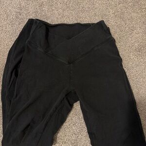 Black VS crossover leggings